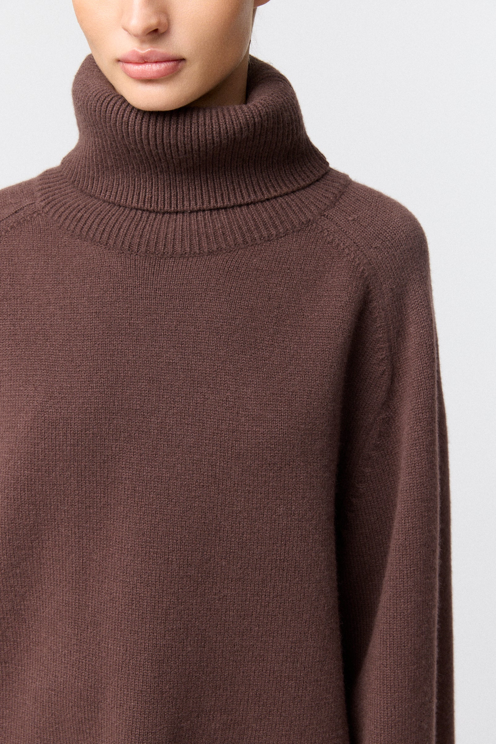 Issa Turtleneck Sweater Dark Olive