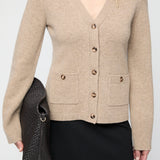 Renata Jet Black